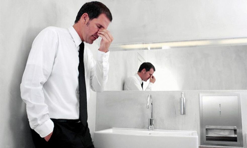 Schmerzen bei einem Mann mit Prostatitis